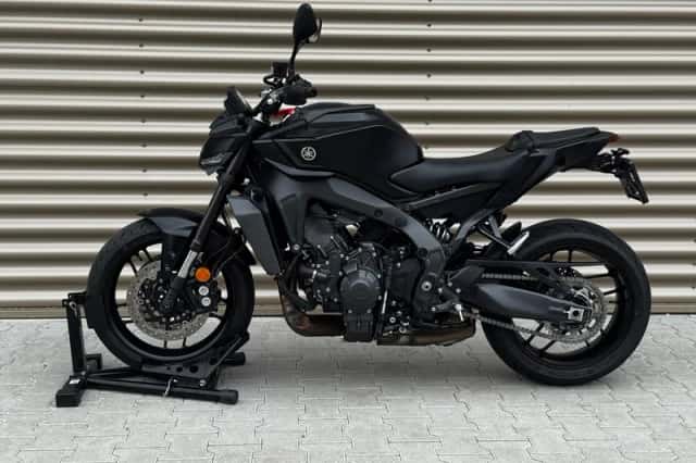 Yamaha MT-09 (2024) thumbnail 5