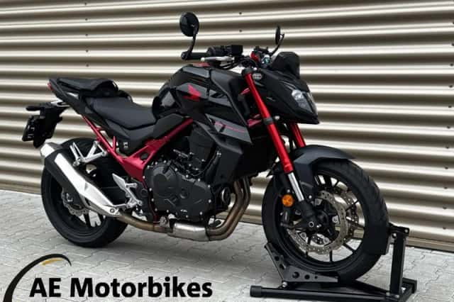 Honda CB 750 Hornet (2023) thumbnail 1