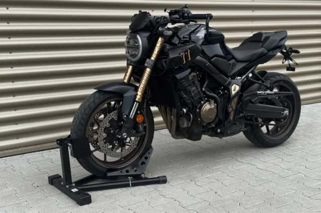 Honda CB650R (2020) thumbnail 2