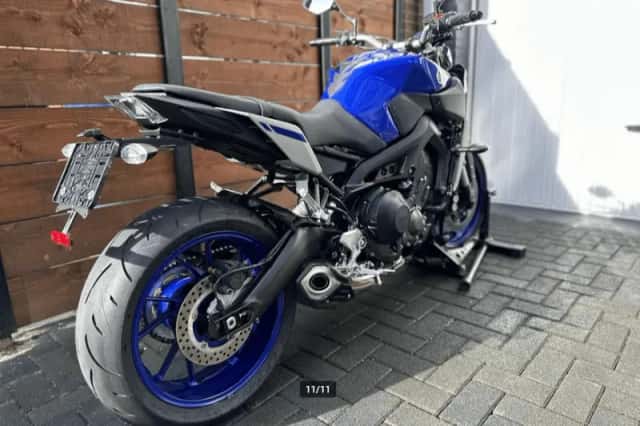 Yamaha MT-09 (2017) thumbnail 2