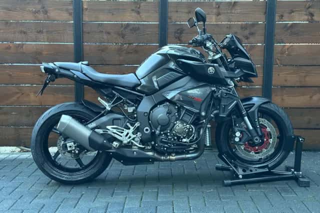 Yamaha MT-10 (2017) thumbnail 6