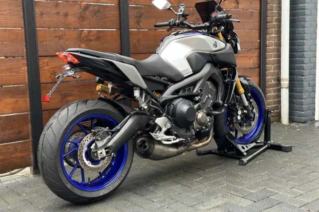 Yamaha MT-09 (2018) thumbnail 5