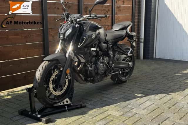 Yamaha MT-07 (2021) thumbnail 2