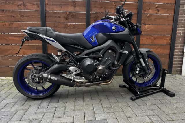 Yamaha MT-09 (2017) thumbnail 5