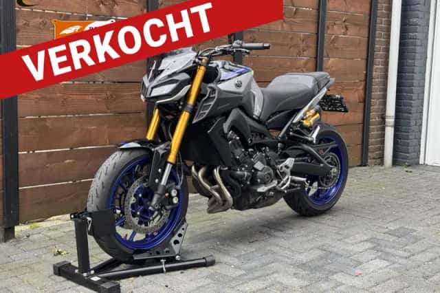 Yamaha MT-09 (2018) thumbnail 1