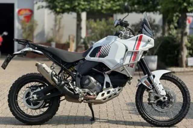 Ducati DesertX (2022) thumbnail 1