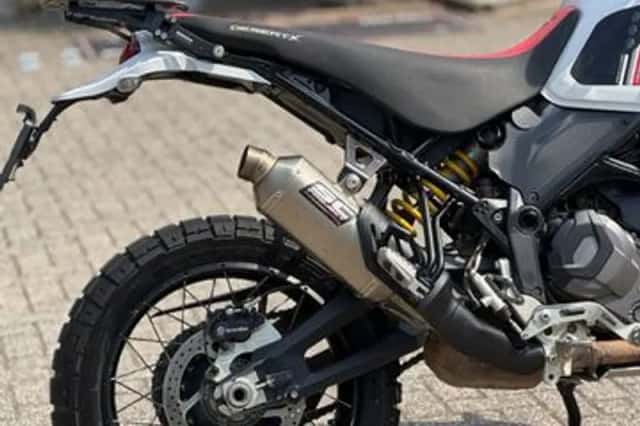 Ducati DesertX (2022) thumbnail 4