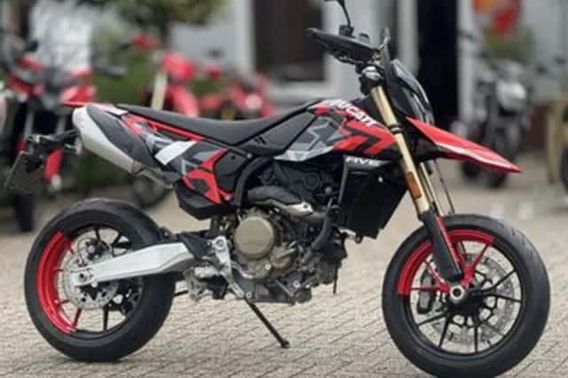 Ducati Hypermotard (2025) thumbnail 2