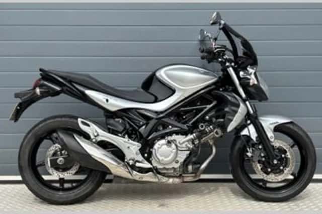 Suzuki Gladius (2011) thumbnail 2