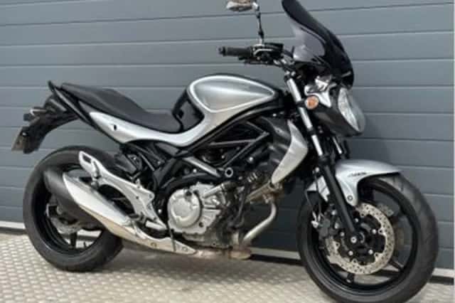 Suzuki Gladius (2011) thumbnail 4