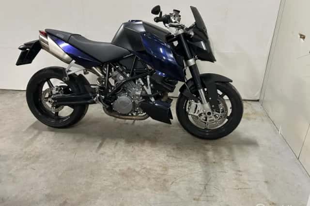 KTM 990 Super Duke R (2012) thumbnail 1