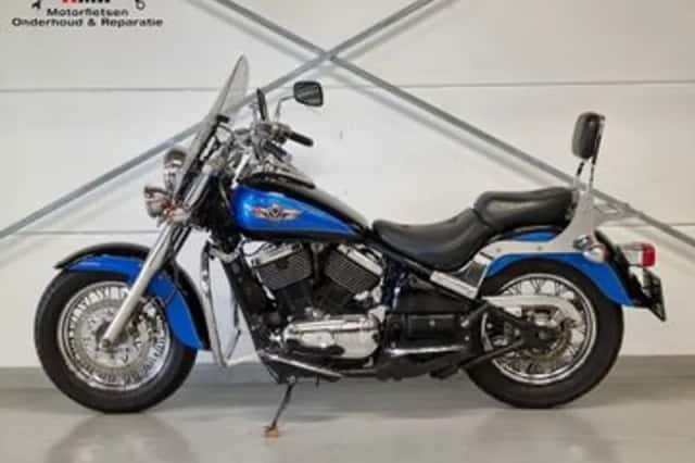 Kawasaki VN 800 Classic (2000) thumbnail 1