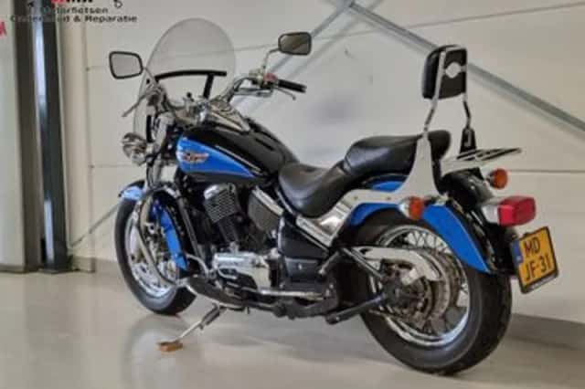Kawasaki VN 800 Classic (2000) thumbnail 3