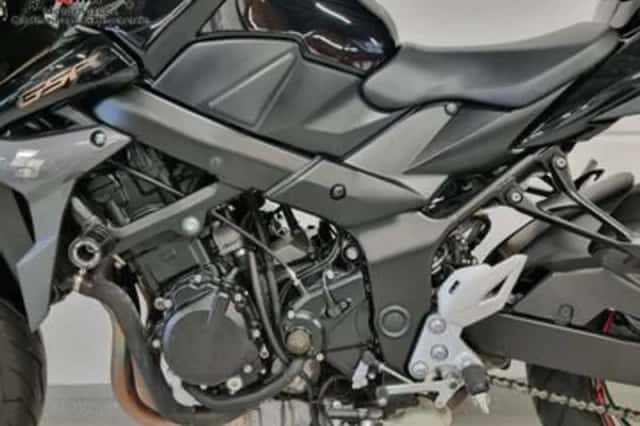 Suzuki GSR750 (2014) thumbnail 5
