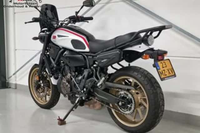 Yamaha XSR700 (2023) thumbnail 3