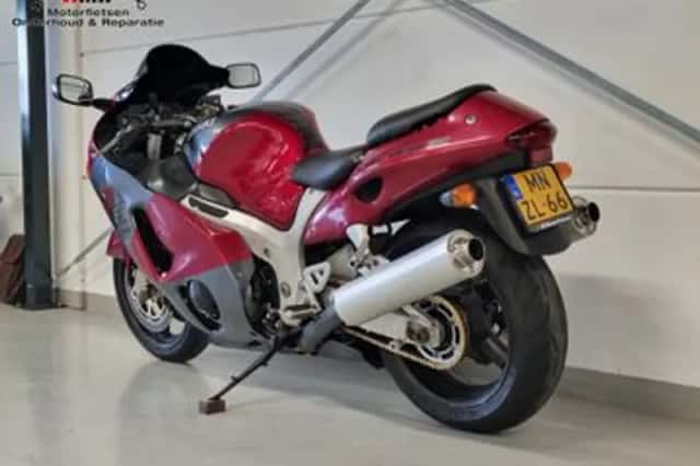 Suzuki GSX-R 1300 (2000) thumbnail 3