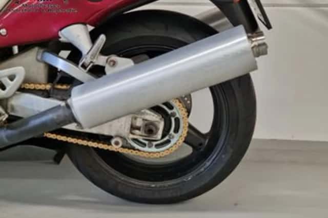 Suzuki GSX-R 1300 (2000) thumbnail 4