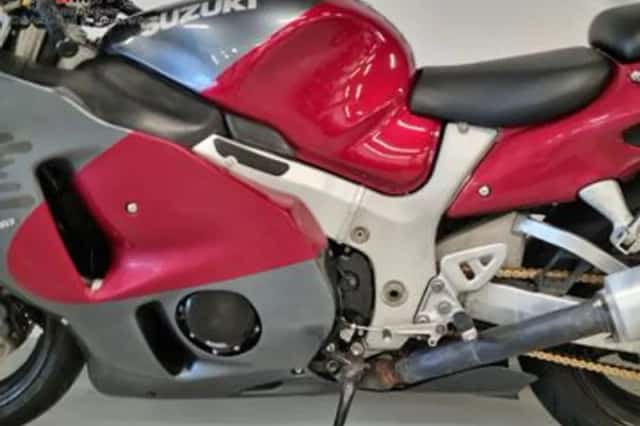 Suzuki GSX-R 1300 (2000) thumbnail 5