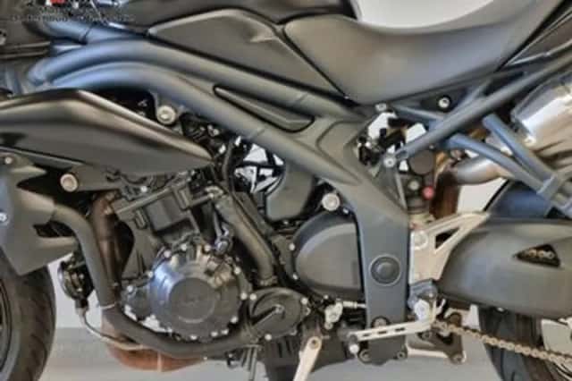 Triumph Speed Triple 1050 (2013) thumbnail 5