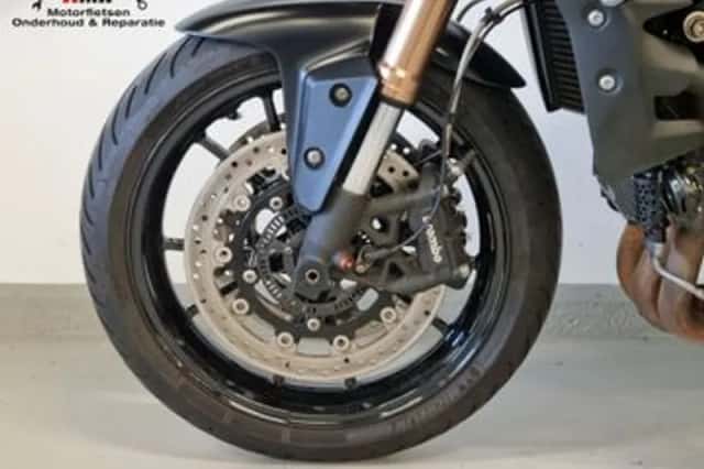 Triumph Speed Triple 1050 (2013) thumbnail 6