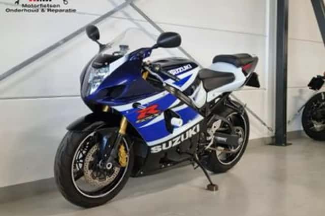 Suzuki GSX-R1000 (2003) thumbnail 2