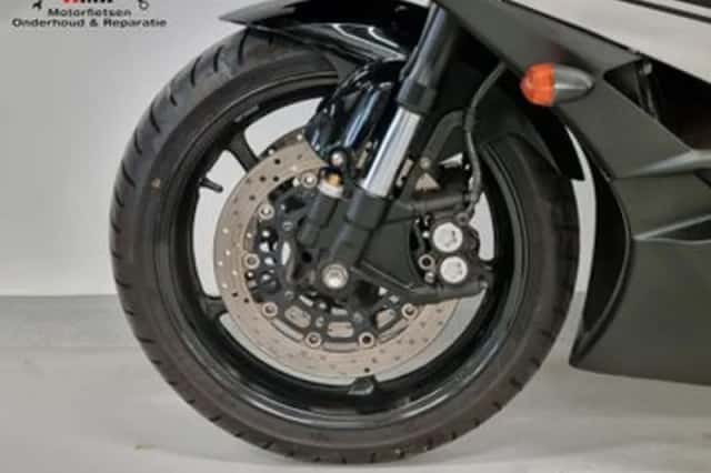 Yamaha YZF-R6 (2007) thumbnail 6