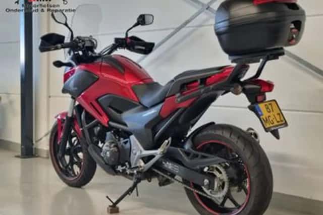 Honda NC750X (2016) thumbnail 3
