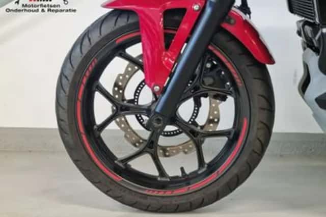 Honda NC750X (2016) thumbnail 6