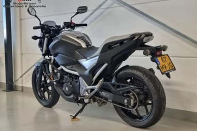 Honda NC 750 S (2016) thumbnail 3