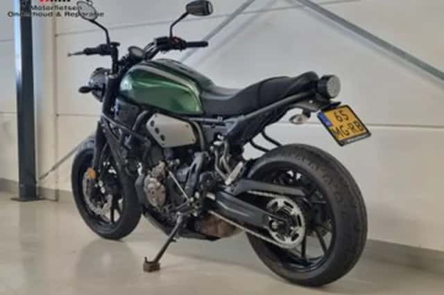 Yamaha XSR700 (2016) thumbnail 3