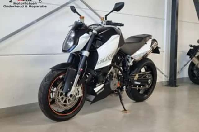 KTM 990 Super Duke (2008) thumbnail 2
