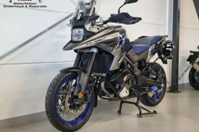 Suzuki V-Strom (2023) thumbnail 2