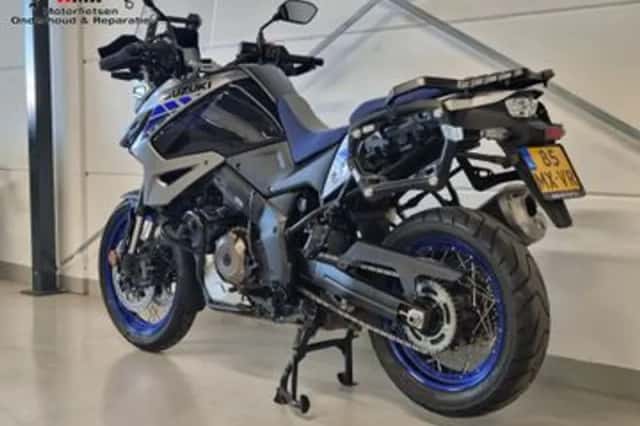 Suzuki V-Strom (2023) thumbnail 3