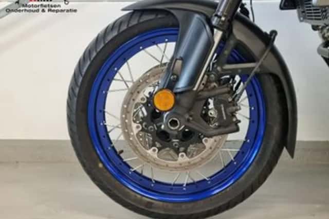 Suzuki V-Strom (2023) thumbnail 6