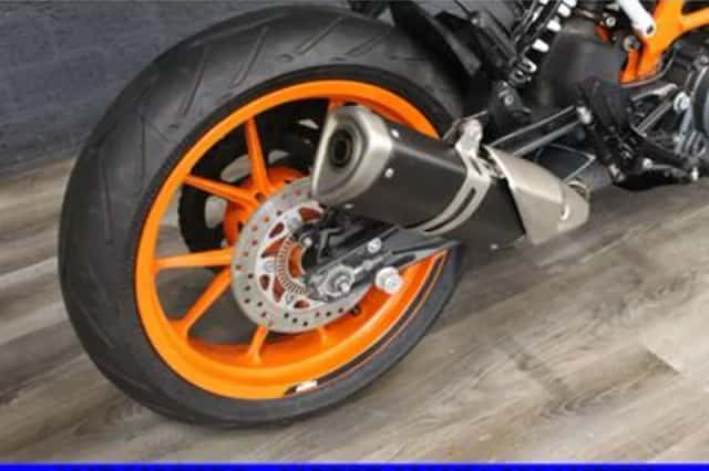KTM 390 Duke (2018) thumbnail 4