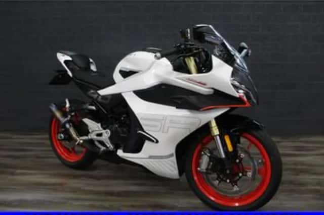 CFMoto 450 SR (2025) thumbnail 2