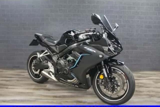Honda CBR650R (2023) thumbnail 2