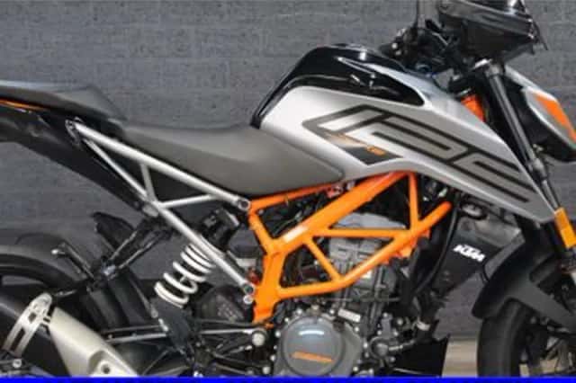 KTM 125 Duke (2021) thumbnail 3