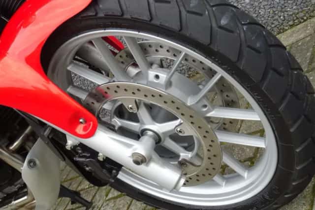 Triumph Tiger 955I (2004) thumbnail 5