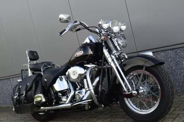 Harley-Davidson Heritage FLSTS SPRINGER (2002) thumbnail 2