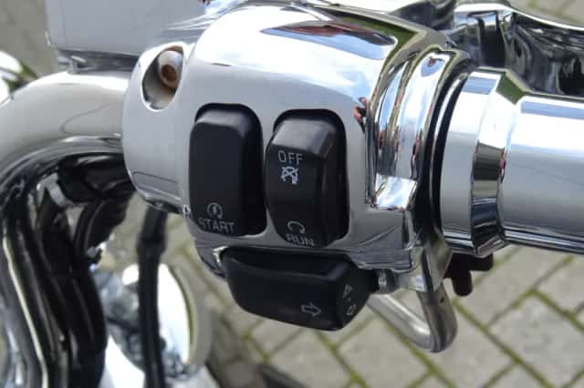 Harley-Davidson Heritage FLSTS SPRINGER (2002) thumbnail 5