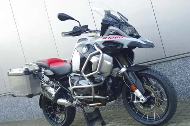 BMW R 1250 GS Adventure (2019) thumbnail 2
