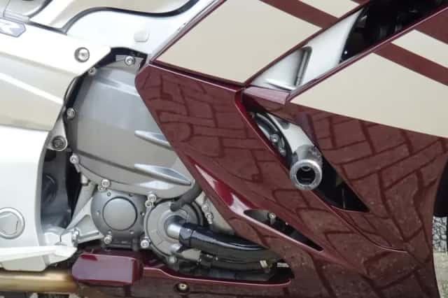 Yamaha FJR1300 (2007) thumbnail 4