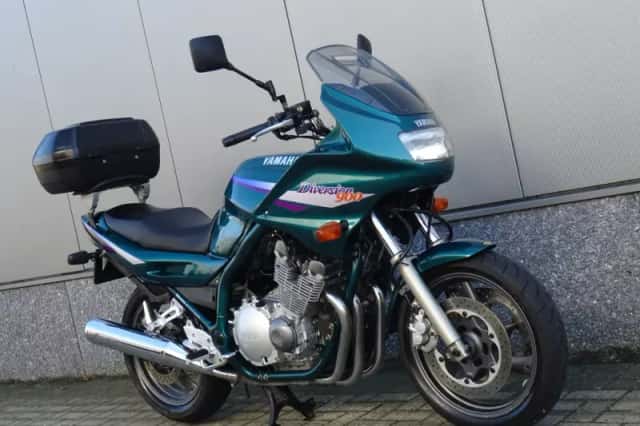 Yamaha XJ 900 (1996) thumbnail 2
