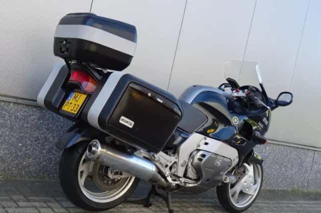 Yamaha GTS1000 (1995) thumbnail 3