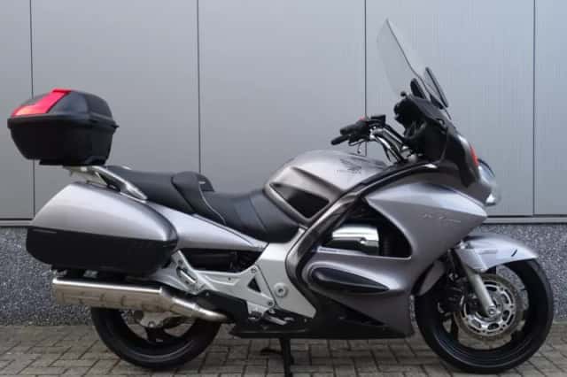 Honda ST 1300 PAN European (2003) thumbnail 1