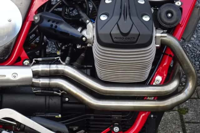 Moto Guzzi V7 II Stornello (2016) thumbnail 4