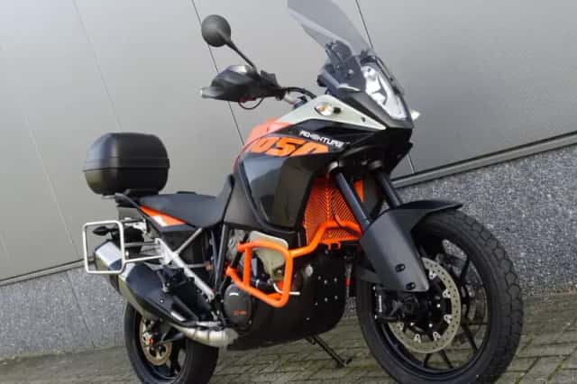 KTM 1050 Adventure (2016) thumbnail 2