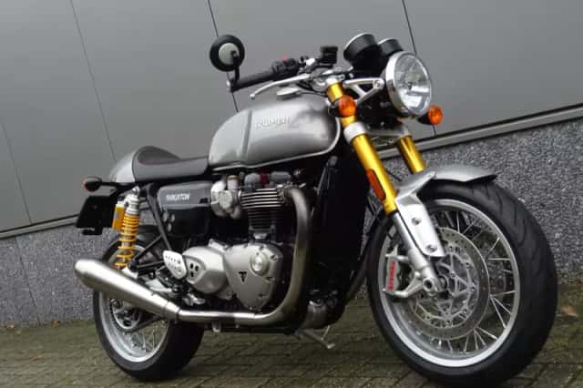 Triumph Thruxton 1200 R (2016) thumbnail 2