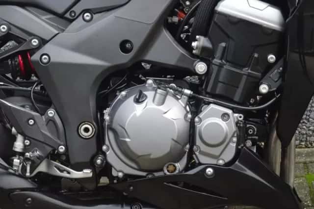 Kawasaki Z1000 (2014) thumbnail 4